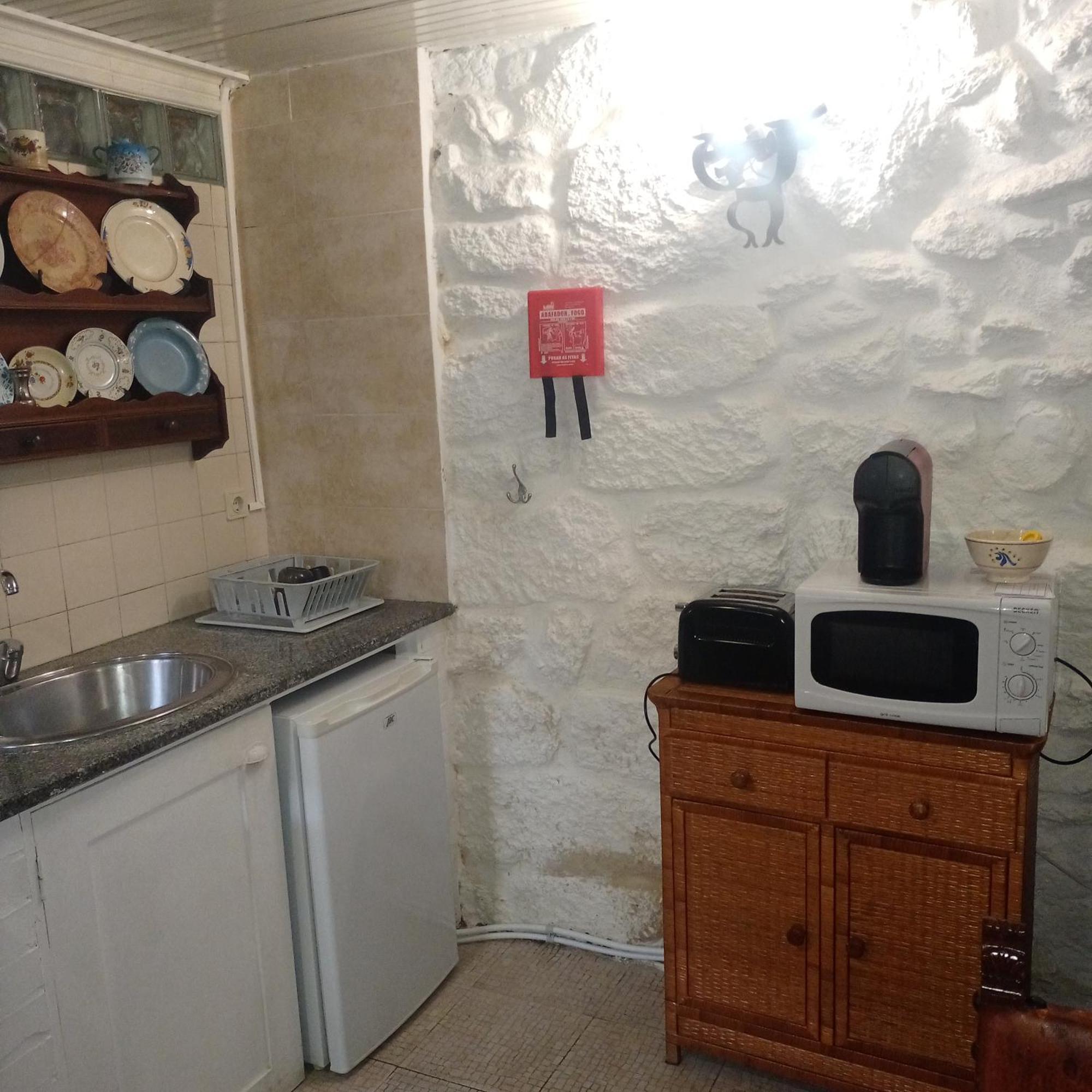 Отель Casas Do Durao-Memories House Lajeosa  Экстерьер фото